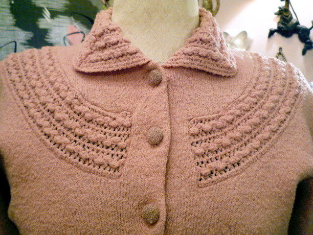 画像:  50s　衿付きピンク五分丈袖セーター